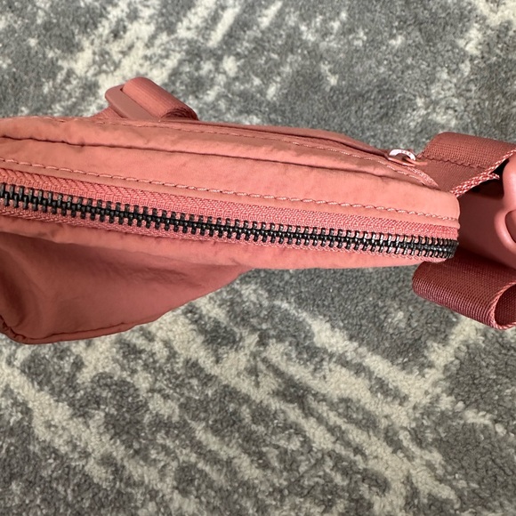 Lululemon Everywhere Belt Bag Burnt Orange - Picture 2 of 4